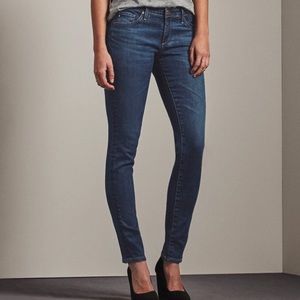 AG “the stilt” cigarette leg jeans Size 28R